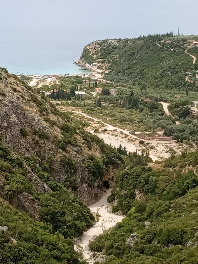 Tolis Rooms Himare Eksteriør bilde