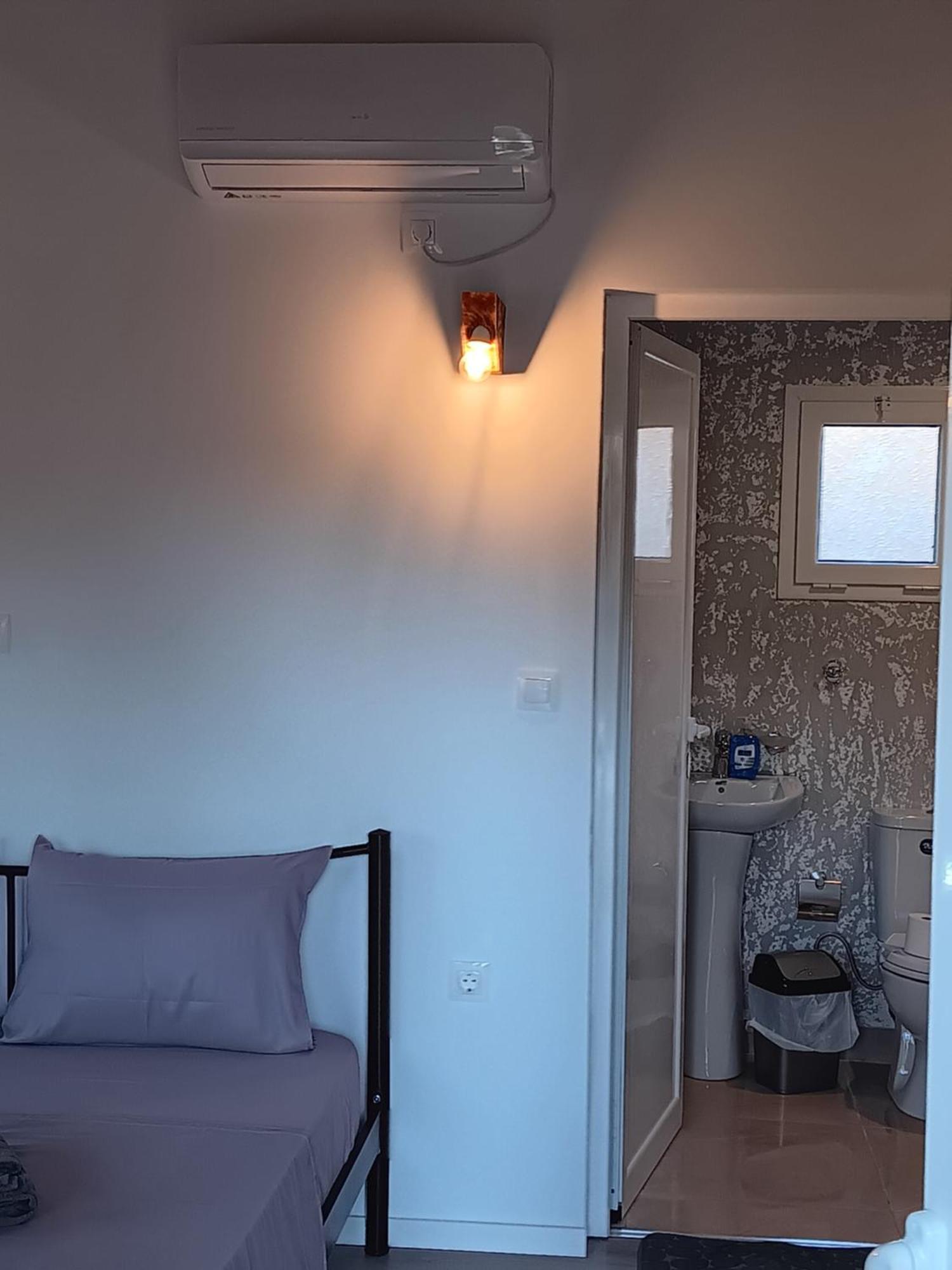Tolis Rooms Himare Eksteriør bilde