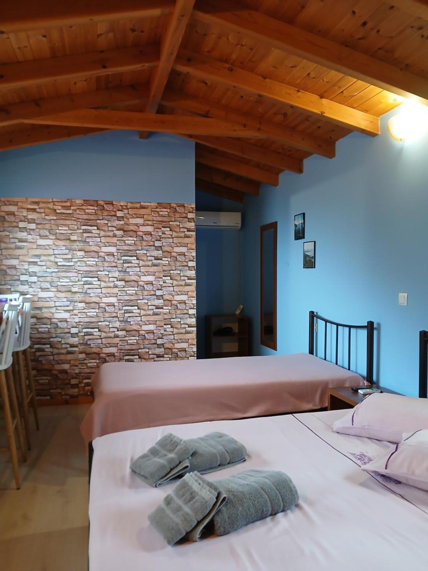 Tolis Rooms Himare Eksteriør bilde