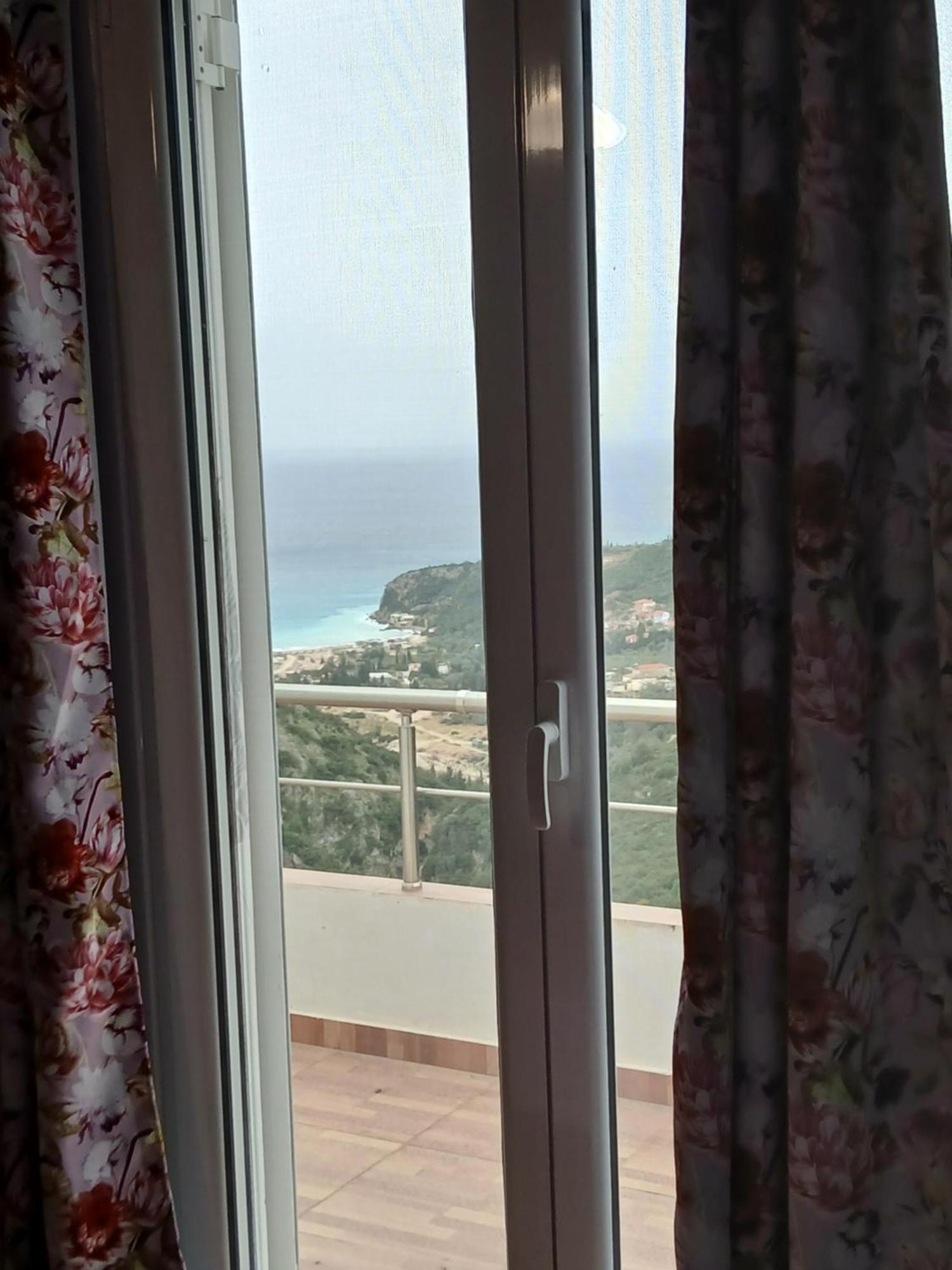 Tolis Rooms Himare Eksteriør bilde