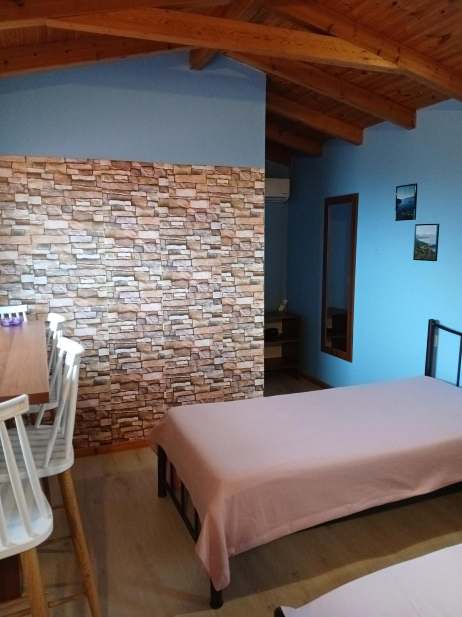 Tolis Rooms Himare Eksteriør bilde